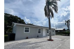 2801 Avenue Q Avenue, Fort Pierce, FL 34947 - MLS#R11164909