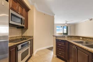 1660 Renaissance Commons Boulevard, Boynton Beach, FL 33426 - MLS#R11164914