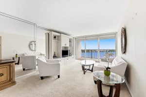 1701 Flagler Drive, West Palm Beach, FL 33401 - MLS#R11164984