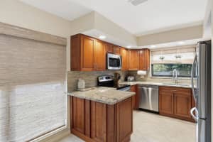 6750 Eastpointe Pines St Street, Palm Beach Gardens, FL 33418 - MLS#R11165120