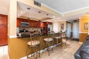 1915 Lavers Circle, Delray Beach, FL 33444 - MLS#R11165160