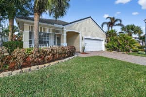 120 Willow Grove Avenue, Port Saint Lucie, FL 34986 - MLS#R11165173