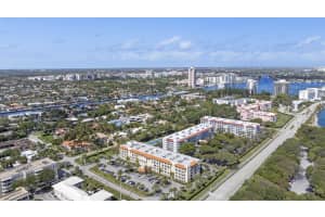 951 De Soto Road, Boca Raton, FL 33432 - MLS#R11165176