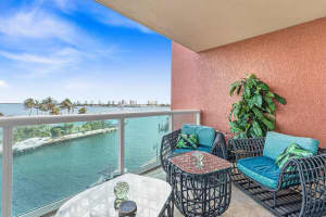 2650 Lake Shore Drive, Riviera Beach, FL 33404 - MLS#R11165239