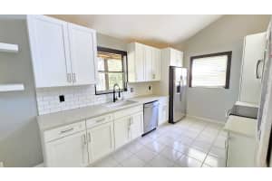 82 Maplecrest Circle, Jupiter, FL 33458 - MLS#R11165268