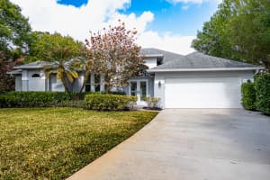 7685 Pleasant Ridge Court, Stuart, FL 34997 - MLS#R11165287