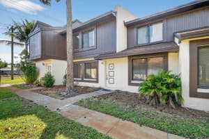 5352 Bosque Lane, West Palm Beach, FL 33415 - MLS#R11165290