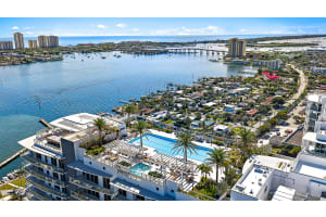 220 Lake Shore Drive, West Palm Beach, FL 33403 - MLS#R11165311