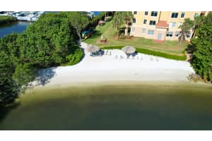 800 Scotia Drive, Hypoluxo, FL 33462 - MLS#R11165331