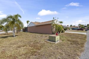 5249 Berwyn Street, Lake Worth Beach, FL 33463 - MLS#R11165360