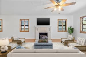 1023 S Palmway, Lake Worth Beach, FL 33460, Lake Worth Beach, FL 33460 - MLS#R11165373