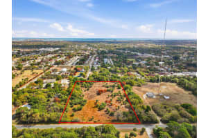 1038 37th S Street, Fort Pierce, FL 34947 - MLS#R11165411