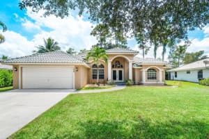 146 Fernwood Crescent, West Palm Beach, FL 33411 - MLS#R11165529