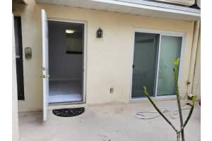 637 Executive Center Drive, West Palm Beach, FL 33401 - MLS#R11165538