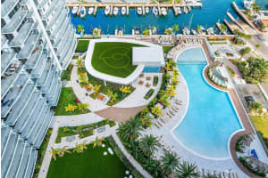 220 Lake Shore Drive, West Palm Beach, FL 33403 - MLS#R11165557