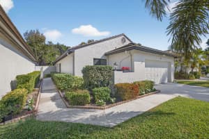 77 Ironwood Way, Palm Beach Gardens, FL 33418 - MLS#R11165573