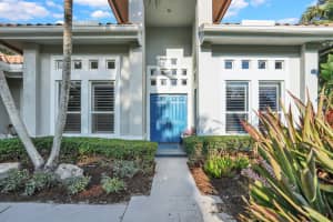 10 Martinique Cove, Palm Beach Gardens, FL 33418 - MLS#R11165598