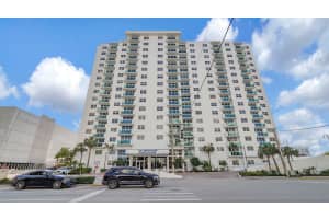 3000 Ocean Drive, Hollywood, FL 33019 - MLS#R11165603