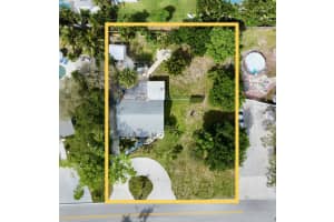 727 Lake Drive, Lantana, FL 33462 - MLS#R11165625