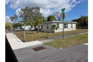 400 18th Avenue, Fort Lauderdale, FL 33311 - MLS#R11165631