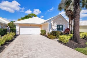 9213 Heathridge Drive, West Palm Beach, FL 33411 - MLS#R11165667