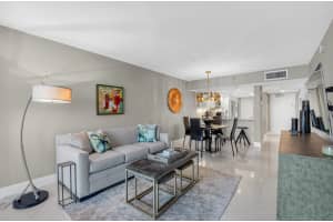 2687 Ocean Boulevard, Boca Raton, FL 33431 - MLS#R11165703