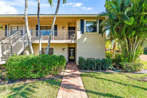 7 Stratford Drive, Boynton Beach, FL 33436 - MLS#R11165729