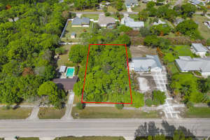 404 Midway E Road, Fort Pierce, FL 34982 - MLS#R11165827