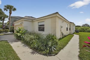 7758 Oak Grove Circle, Lake Worth, FL 33467 - MLS#R11165829