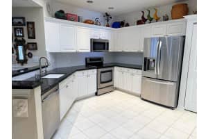 12562 Crystal Pointe Drive, Boynton Beach, FL 33437 - MLS#R11165970