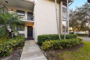 1250 Military Trail, Deerfield Beach, FL 33442 - MLS#R11166056