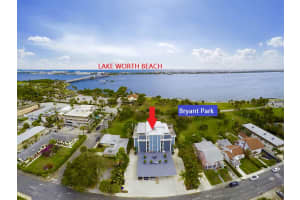 208 Lakeside Drive, Lake Worth Beach, FL 33460 - MLS#R11166098