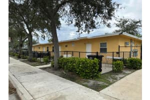 620 Division Avenue, West Palm Beach, FL 33401 - MLS#R11166114