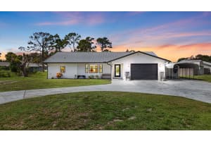 6501 Ocala Avenue, Fort Pierce, FL 34951 - MLS#R11166235