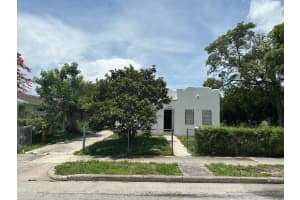 1046 30th Court, West Palm Beach, FL 33407 - MLS#R11166383