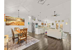 615 19th Street, Vero Beach, FL 32962 - MLS#R11166395