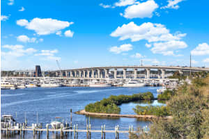 624 Saint Lucie Crescent, Stuart, FL 34994 - MLS#R11166481