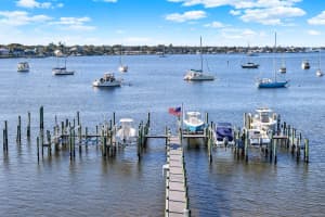 624 Saint Lucie Crescent, Stuart, FL 34994 - MLS#R11166481