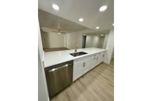 950 Lavers Circle, Delray Beach, FL 33444 - MLS#R11166486