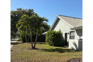 832 108th Lane, Coral Springs, FL 33071 - MLS#R11166514