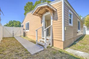 1204 Easter Avenue, Fort Pierce, FL 34950 - MLS#R11166516