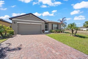 3700 Foggy Mist Road, Palm Bay, FL 32909 - MLS#R11166538