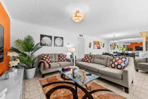 200 12th Avenue, Hallandale Beach, FL 33009 - MLS#R11166599