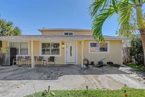 1400 Cardinal Lane, Lantana, FL 33462 - MLS#R11166623