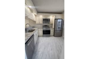 3826 Whitehall Drive, West Palm Beach, FL 33401 - MLS#R11166693