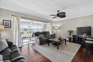 100 Lehane Terrace, North Palm Beach, FL 33408 - MLS#R11166742