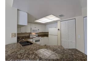 1000 Crestwood Court, West Palm Beach, FL 33411 - MLS#R11166758