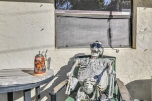 828 Mcintosh Street, West Palm Beach, FL 33405 - MLS#R11166764