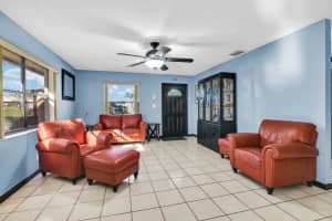 828 Mcintosh Street, West Palm Beach, FL 33405 - MLS#R11166764