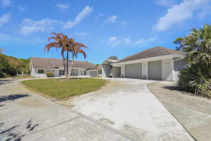 815 Stokes Terrace, Jensen Beach, FL 34957 - MLS#R11166766